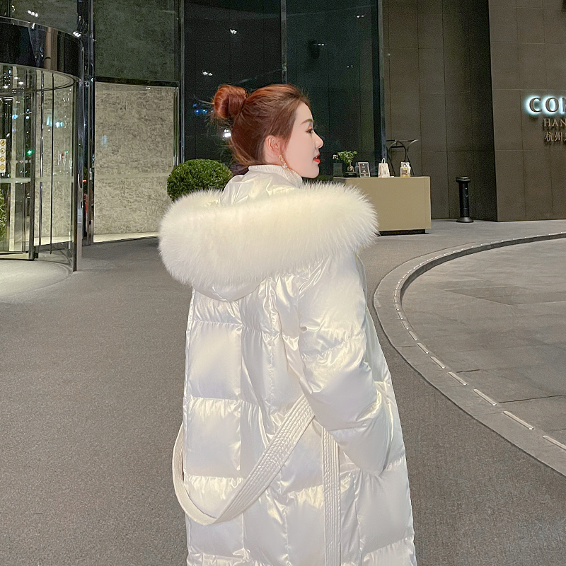 White No-Wash Glossy down Jacket for Women, 2026 Winter New Style, Large Fur Collar, Thickened, Over-The-Knee Mid-Length Coat, Trendy