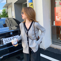 In early spring 2023 new coloured V - collar knitting sweater sweater sweater loose lazy academy wind coat