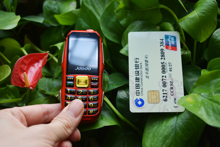Điện thoại di động mini chính hãng ba điện thoại di động nhỏ bỏ túi siêu nhỏ thẳng đứng vua trẻ em nam và nữ sinh viên di động 4G - Điện thoại di động điện thoại iphone 12