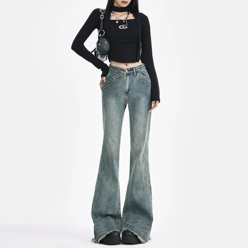 Дизайнерский мегафон, джинсы, эластичные штаны, тренд сезона, в американском стиле