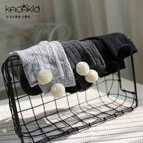 Spring new childrens socks mens and womens baby cute plush ball ball tube socks cotton dark pattern non-slip small socks