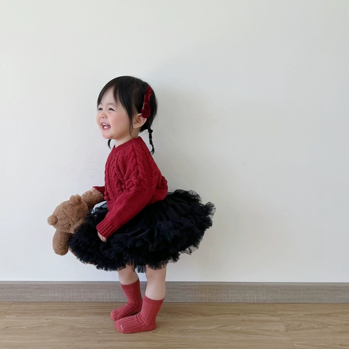 Брендовый демисезонный пуховик, трикотажный шерстяной свитер для девочек