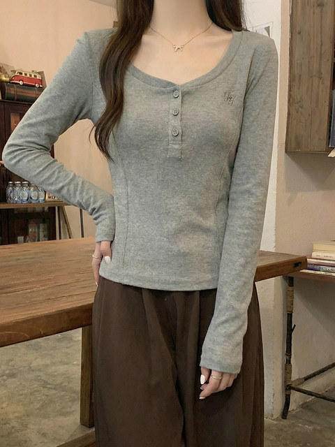 Gray Round Neck Letter Embroidered Long-Sleeved T-Shirt for Women, Spring New Chic Korean Style Commuter Fishbone Slim-Fit Base Shirt