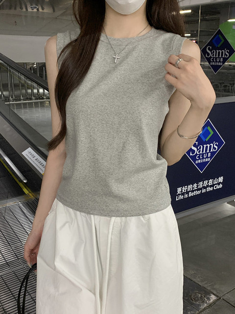 Commuting Versatile Round-Neck Sleeveless Outerwear Vest for Women, New Summer Korean Style Simple Gray Slim-Fit Camisole
