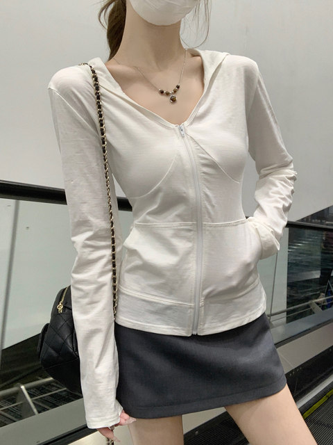 Sports Style V-Neck Hooded Bamboo Cotton Long-Sleeved Jacket for Women Summer 2025 New Slim-Fitting Zipper Sun Protection Cardigan