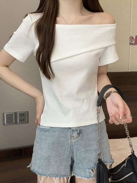 Irregular Off-Shoulder Asymmetrical Collar Black Short-Sleeve T-Shirt for Women, New Summer Style, Pure Desire Hot Girl Style, Slim Fit One-Shoulder Top