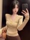 Pure Desire Hot Girl Slim Fit V-Neck Button Long Sleeve T-Shirt for Women 2025 Autumn New Style Short Chanel-Style Base Shirt