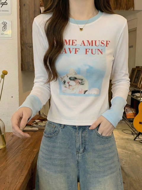 Color-Blocked Long-Sleeve Round-Neck Slim-Fit Short T-Shirt for Women, New Spring Korean Style, Age-Reducing Cat Print Top for Petite Figures