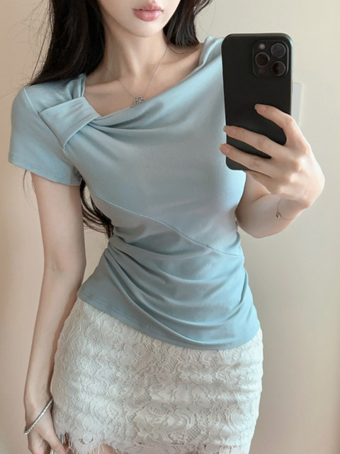 Niche Design Twisted Collar Short-Sleeve T-Shirt for Women, New Summer Style, Ruched Slim Fit, Gentle and Fresh Blue Top