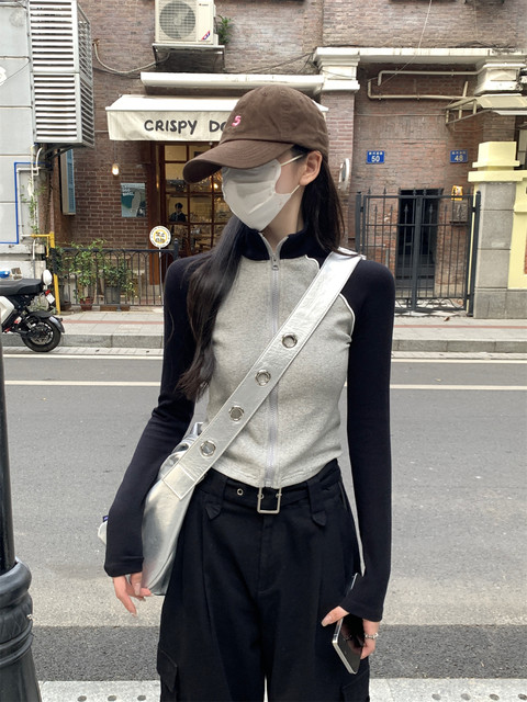 Korean Style Sporty Stand-Up Collar Color-Block Raglan Sleeve Cardigan for Women 2026 Spring New Short Zip-Up Top for Petite Figures