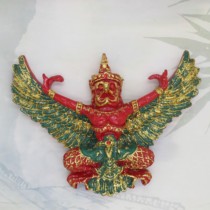 Thailand enshrines Buddha statue eagle god can block disaster avoid danger and keep peace