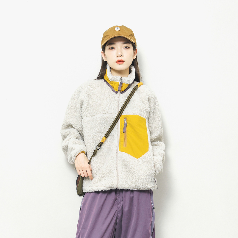 Epicsocotra Autumn and Winter Outdoor Bata-Style Fleece Jacket for Men and Women Hiking and Mountaineering Fleece Warm Jacket