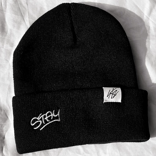 Straykids вязаная кепка, созданная Bang Chan Two Tour, поет одну и ту же вязаную шляпу