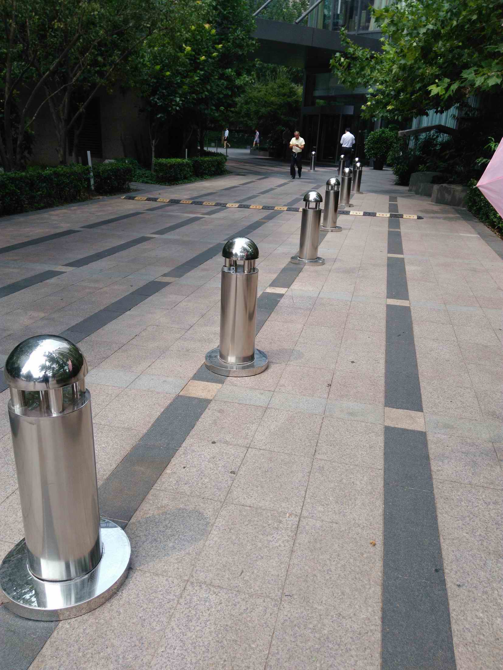 Stainless Steel Road Cone Square Cone Upright Post Reflective Warning Pile Parking Lot Lane Mark Hotel Supplies Isolation Mound Custom