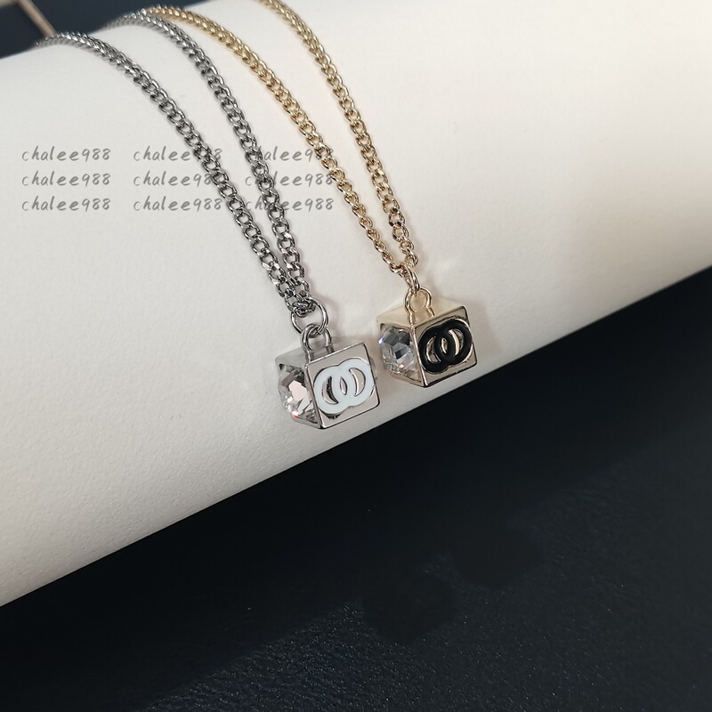 Dinro25C New Enamel Classic Letter Square Sugar Cube Pendant Necklace, High-End Versatile Clavicle Chain