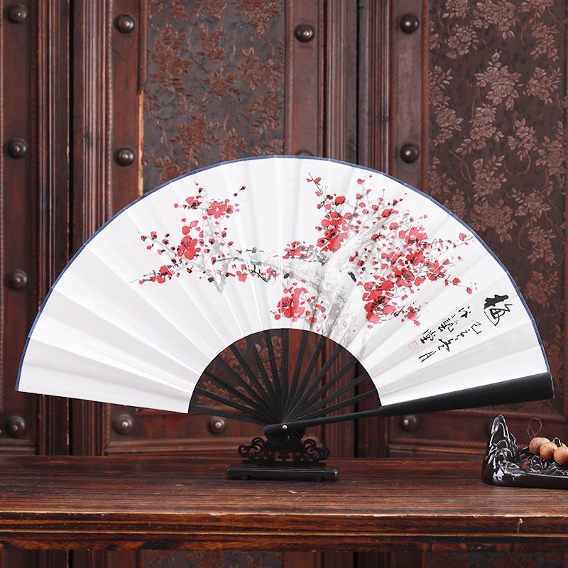 Men's folding fan 10 inch black bone rice paper hand-painted Chinese style retro Japanese style gift fan landscape flowers