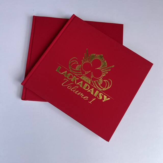 (No Outer Soft Cover) Classic Comic Daisy Bar 1,2 Lackadaisy: V1 V2 Premium Cartoon Featuring Animal Protagonists