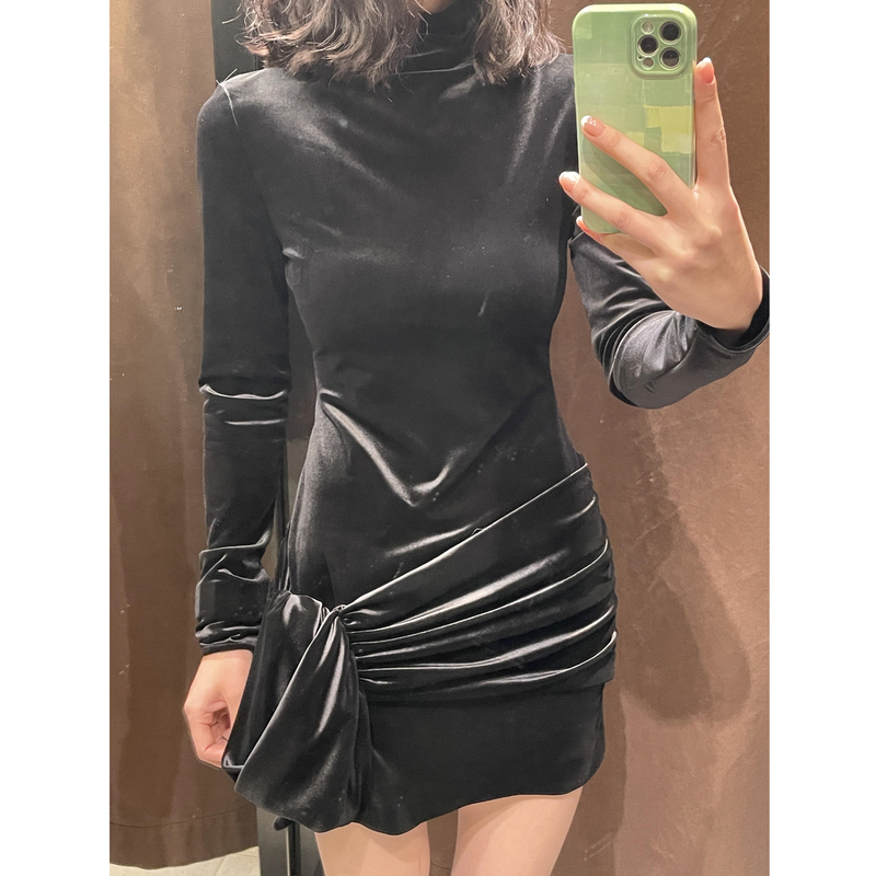 Black High-Neck Slim-Fit Waist-Cinching Velvet Long-Sleeve Little Black Dress 2025 New Model for Women 9543242