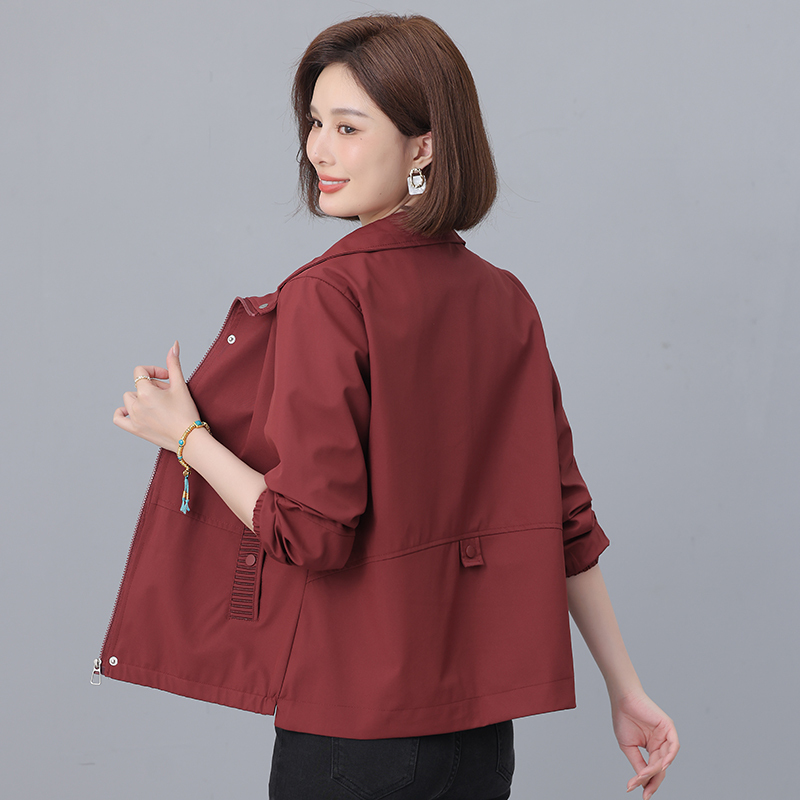 Short Outwear for Women 2025 Spring & Fall New Style Middle-Aged Mother Hot Style Loose Large Size Windbreaker Jacket Casual Top