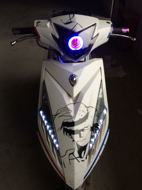 WISP II Xe máy Tái trang bị đèn pha hội Angel Eye Xenon Light Devil Eye Fish Eye Xenon Light đèn halogen xe may
