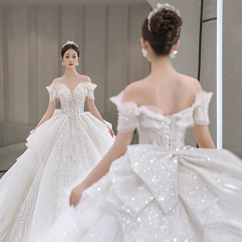 Elite wedding dress, open shoulders, 11 years, french style, lace dress, bright catchy style Elite wedding dress, open shoulders, 11 years, french style, lace dress, bright catchy style