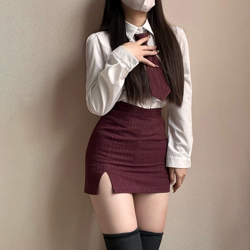 Оригинальная юбка, рубашка, комплект, облегающий крой, по фигуре, с акцентом на бедрах, рукава фонарики