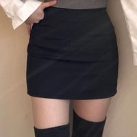 С акцентом на бедрах