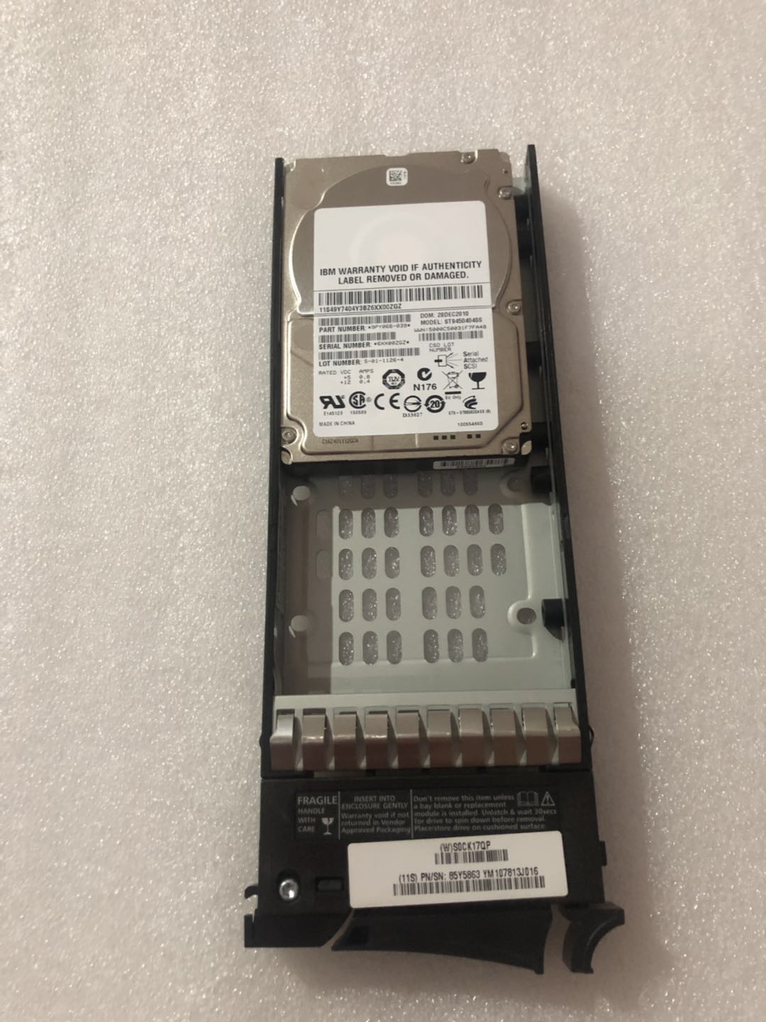 IBM V7000 00L4520 85Y5863 450G 85Y5863 10K SAS 6Gb Storage Hard disc with measurement