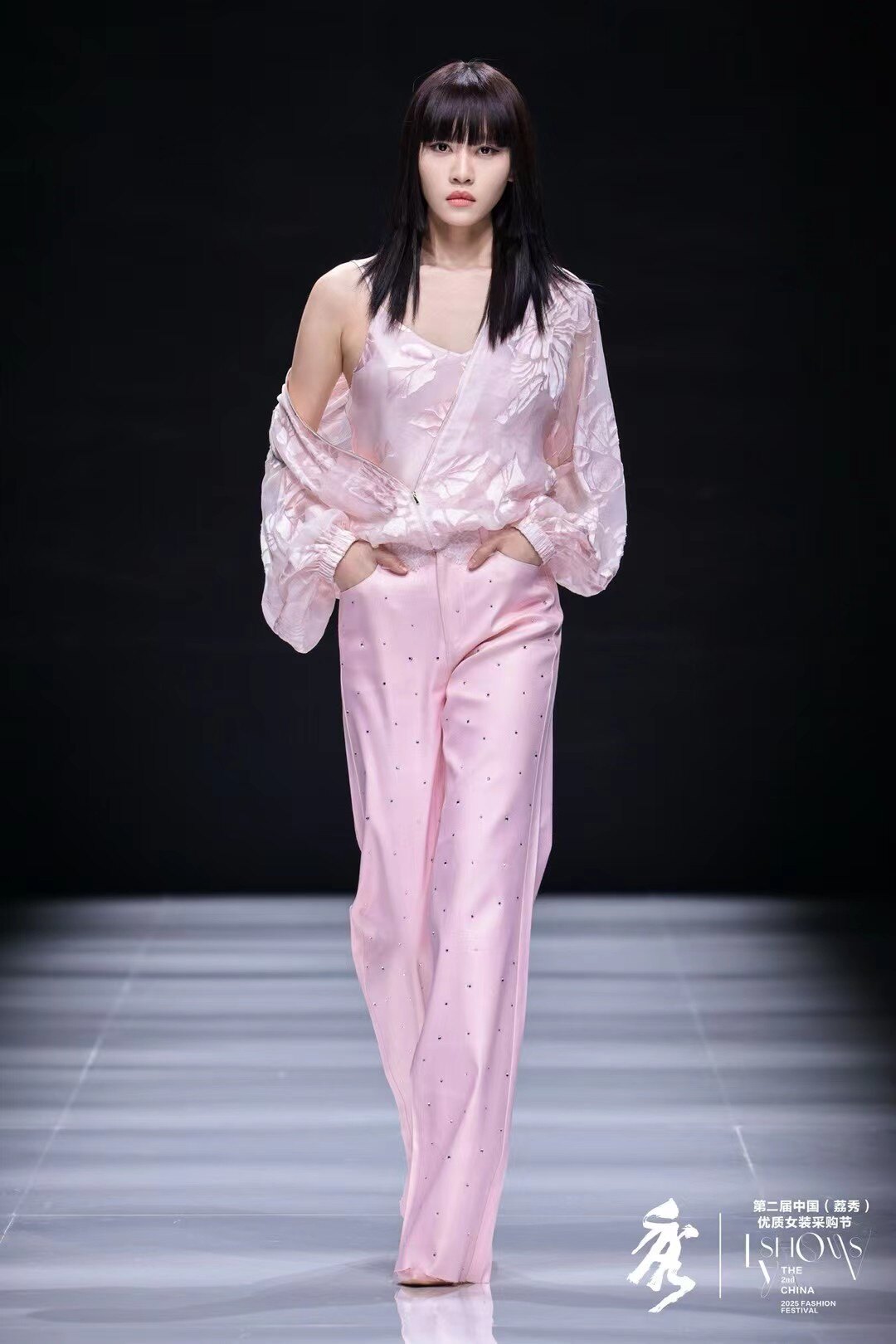 美美家高端轻奢女装