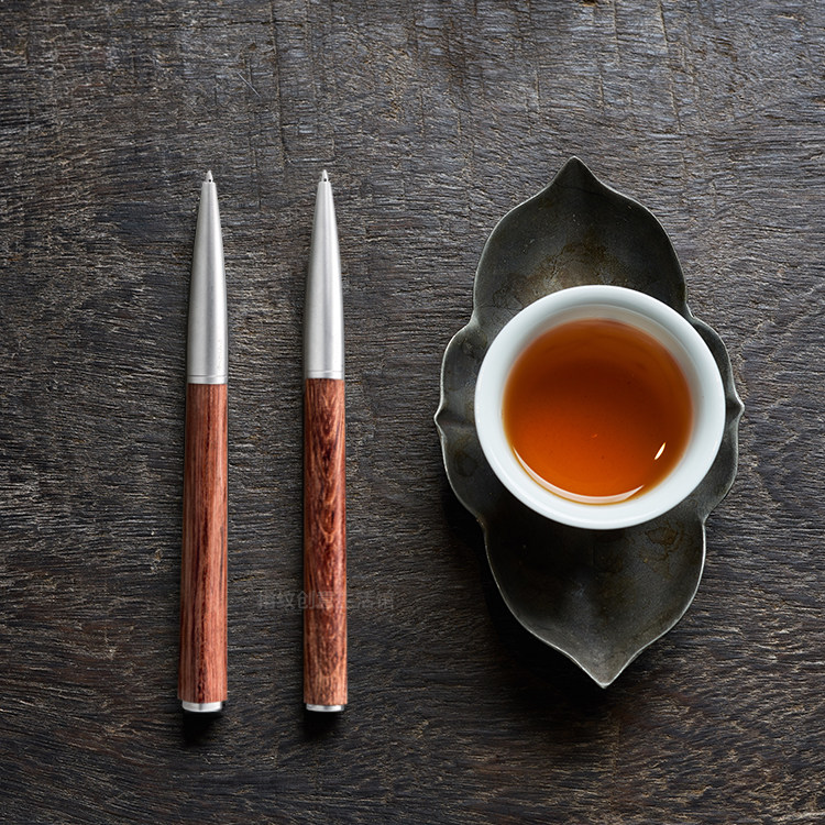 Huanghuali pen solid wood signature pen male and female office business meeting note pen send pen set