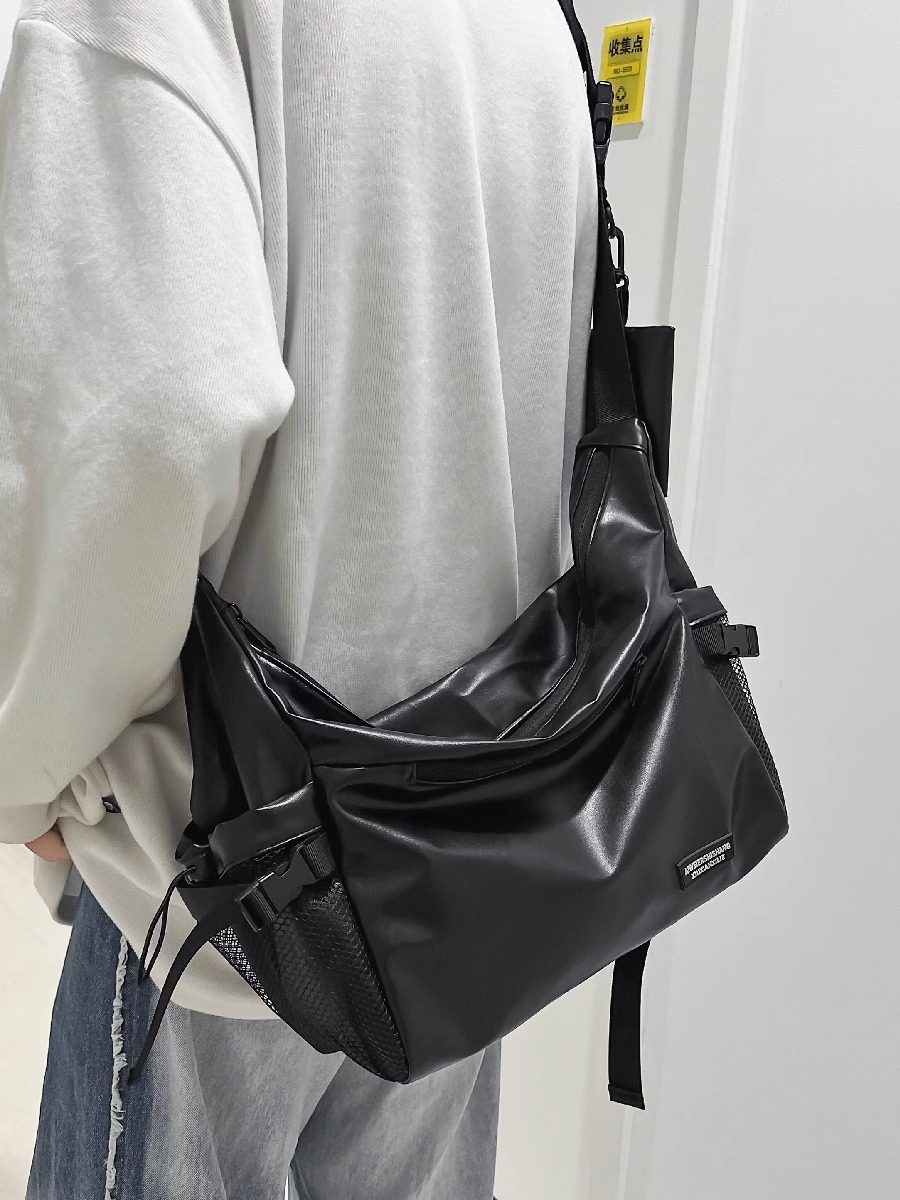 法国Colorin Kite斜挎包男，终于找到完美搭配的休闲包！宝藏男生包了解一下！😎_包包_淘宝服装网