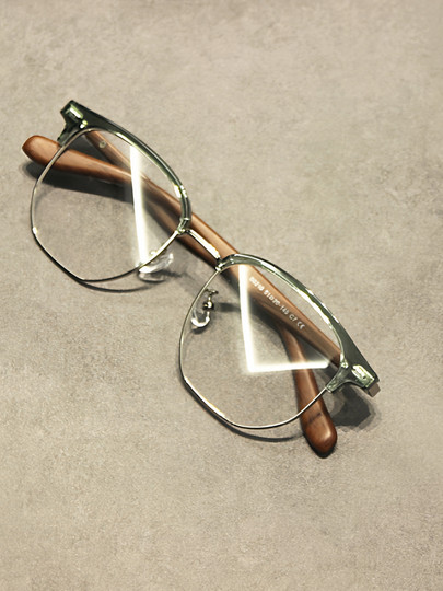 New Retro Metal Square Frame Flat Glasses Trendy Green Anti-Blue Light Eyeglass Frames for Men and Women