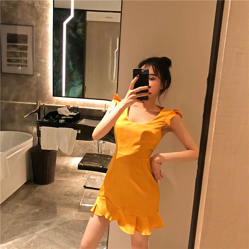 VK旗艦店 韓系木耳邊美背鏤空荷葉邊無袖洋裝