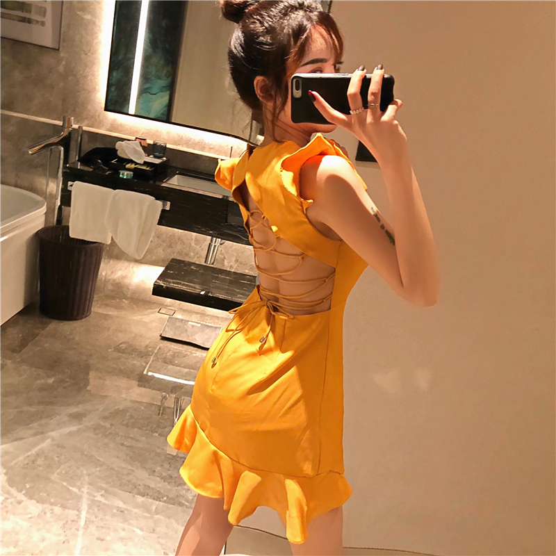 VK旗艦店 韓系木耳邊美背鏤空荷葉邊無袖洋裝