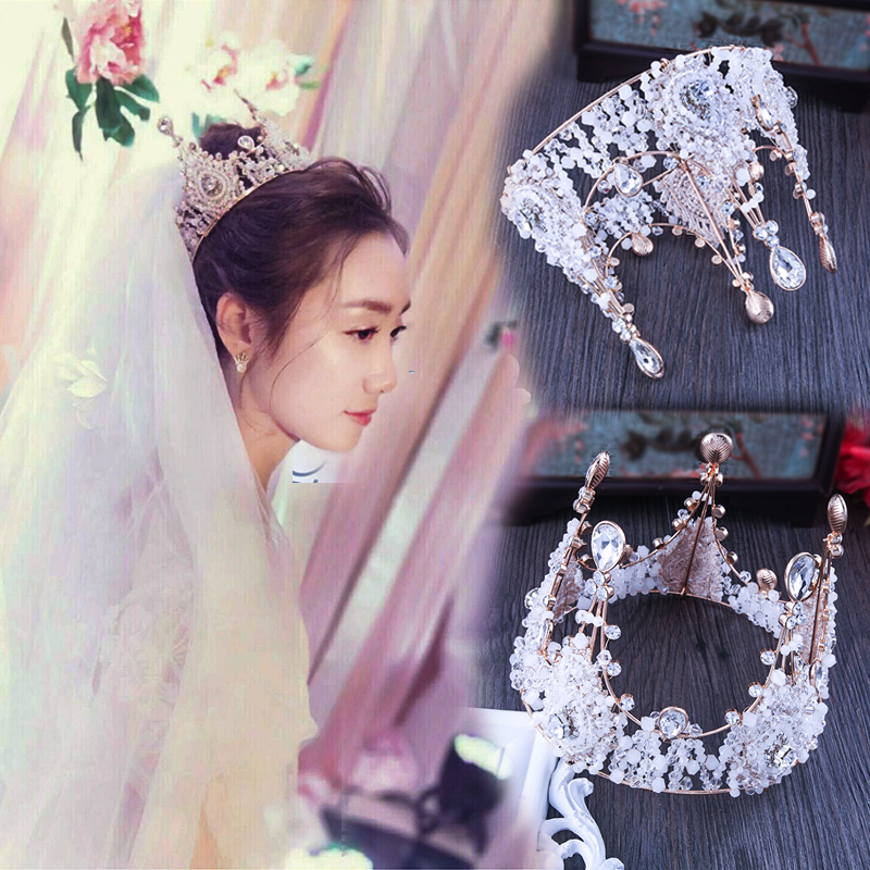 Chen Zihan With Round Crown Tiara Bridal Crystal Retro Photography