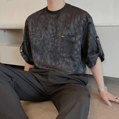 Fashionable floral jacquard five-quarter sleeve round-neck T-shirt for men's summer 2026 new style loose dashed short-sleeved T-shirt top