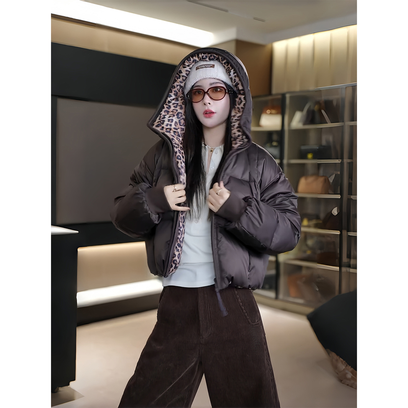 Ah Double Asfo [Leopard Print Lady] Reversible Leopard Print Short Hooded 90% White Goose down Fashion down Jacket Coat