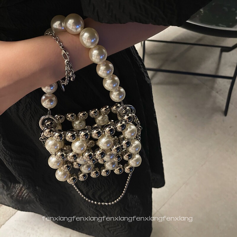 Luxxiom Original Handcrafted High-End Beaded Bag in Silver, Niche Single-Shoulder Crossbody Pearl Handbag