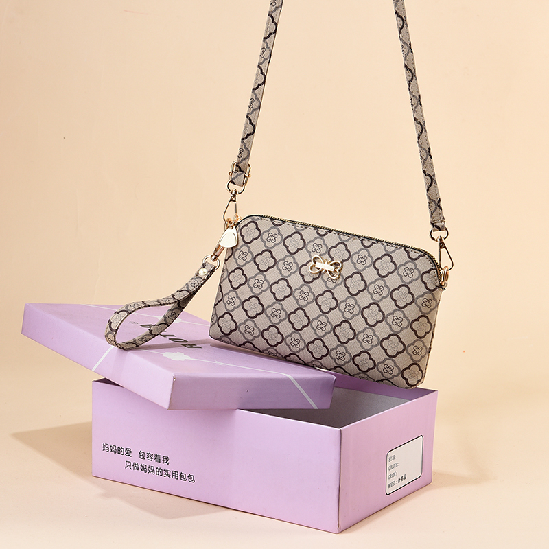 Mobile Phone Small Crossbody Bag for Women 2026 New Model Middle-Aged Mom Crossbody Bag Lightweight Summer Casual Versatile Soft Leather Small Bag