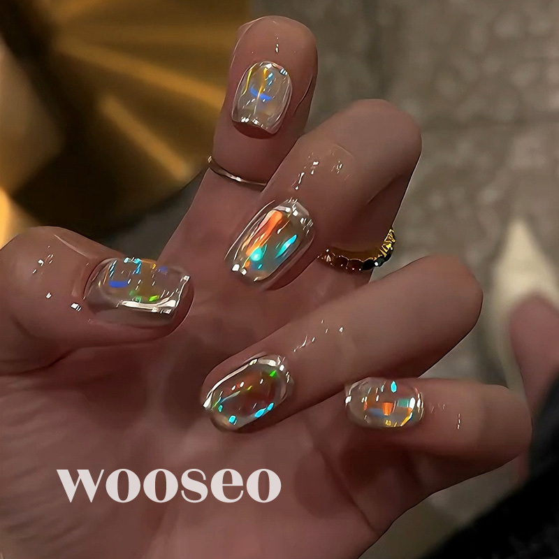 Light Therapy Wearable Nails, Short Style, High-End Feel, Brightening, Handmade Wearable Manicure, 2026 New Popular Style, Stunning Nail Patches