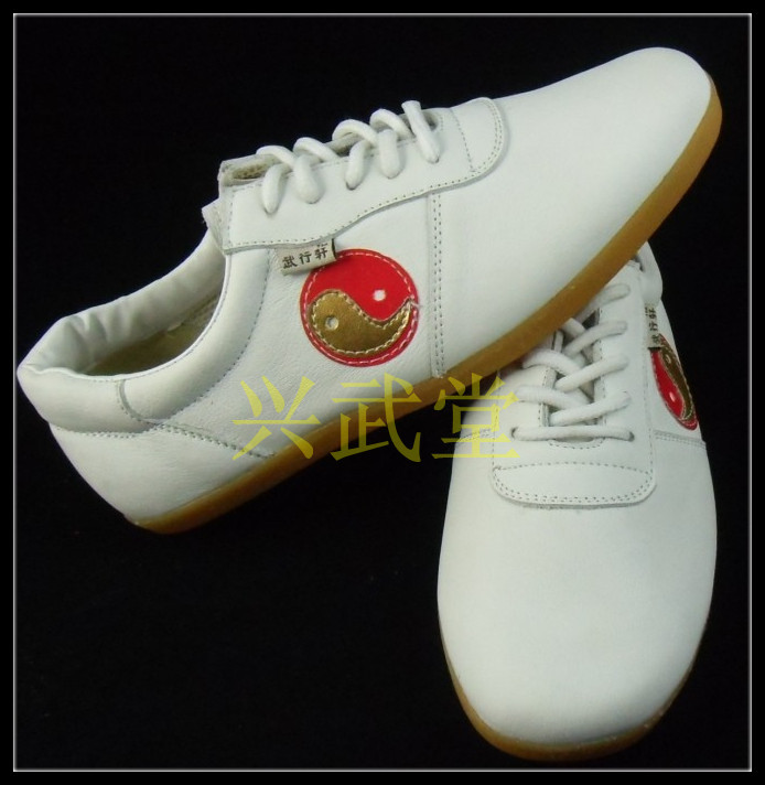 Tai chi shoes soft leather beef tendon bottom martial arts shoes leather men and women tai chi shoes practice shoes kung fu spring and summer