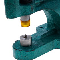 A hand press snap machine qi yan ji hand ding kou ji zhuang niu ji manually kou yan ji deduction machine kao kou machine