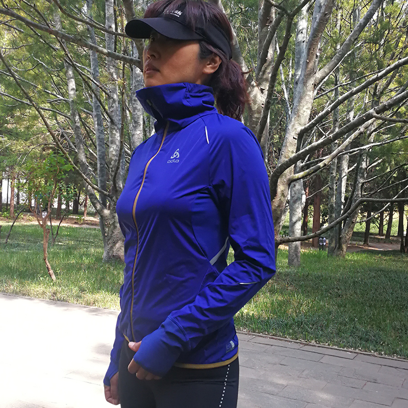 Odlo Women's Running Windproof and Water-Resistant Jacket with Stand Collar, Breathable, Quick-Dry, Elastic, Warm, and Finger-Insertable