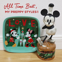 Exported to Japan Tokyo Christmas Limited Edition Ceramic Mickey and Minnie Square Plate