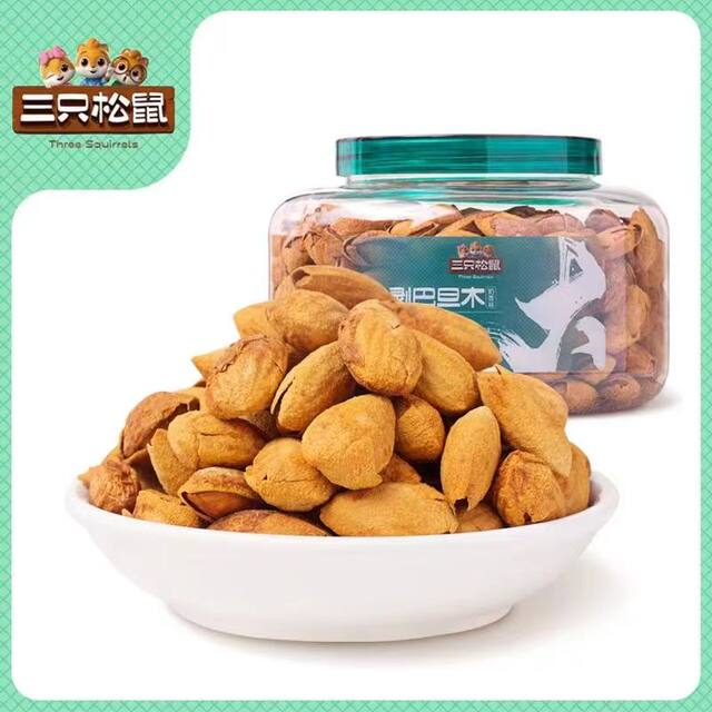 Three Squirrels Large Capsules Hand-Peeled Almonds 235g Canned Nuts Roasted Seeds and Nuts Dried Fruits Flat Walnut Snacks for Gift Giving