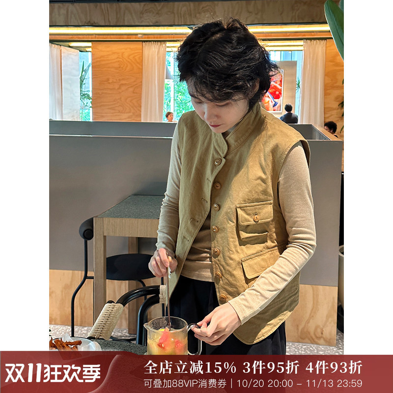 Langqing Japanese Retro Vest for Women 2026 New Autumn Sleeveless Layered Top with Unique Design Langqing Japanese Retro Vest for Women 2026 New Autumn Sleeveless Layered Top with Unique Design