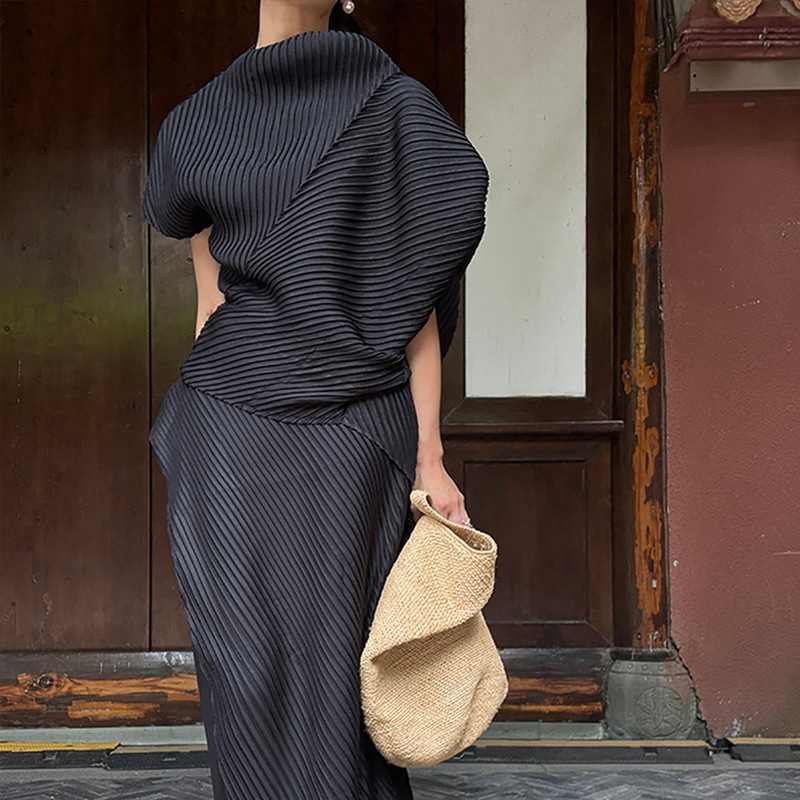 Japanese Minimalist Style Irregular Solid Color Pleated Suit for Women, Miyake-Style Layered Collar Top and Slim-Fit Skirt Two-Piece Set