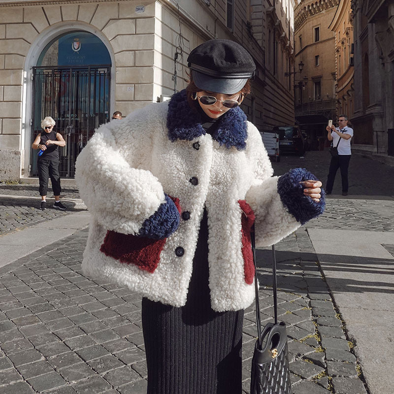 maje kara 2020 winter new Korean version loose and wild contrast color lamb hair small short coat female