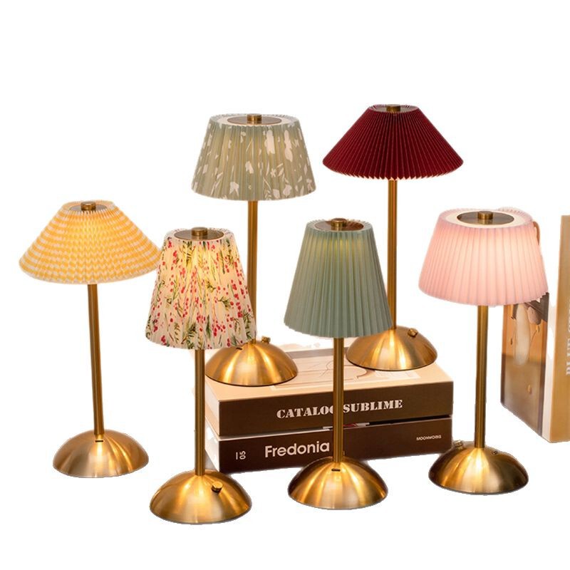Creative Eye-Protecting Fabric Pleated Table Lamp, Popular Touch-Charging Night Light for Bars, Restaurants, Bedroom Bedside, and Creating Ambiance