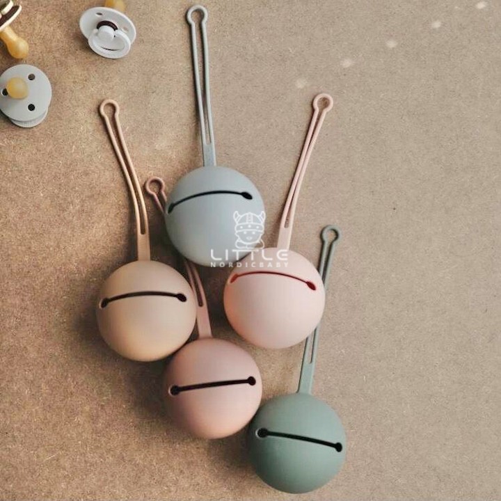 Little Nordicbaby spot mushie kids baby pacifier storage box silicone portable out